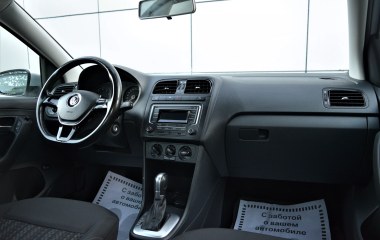 Volkswagen Polo Comfortline 1.6 АКПП превью 19