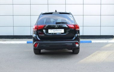 Mitsubishi Outlander Instyle 2.0 CVT превью 8