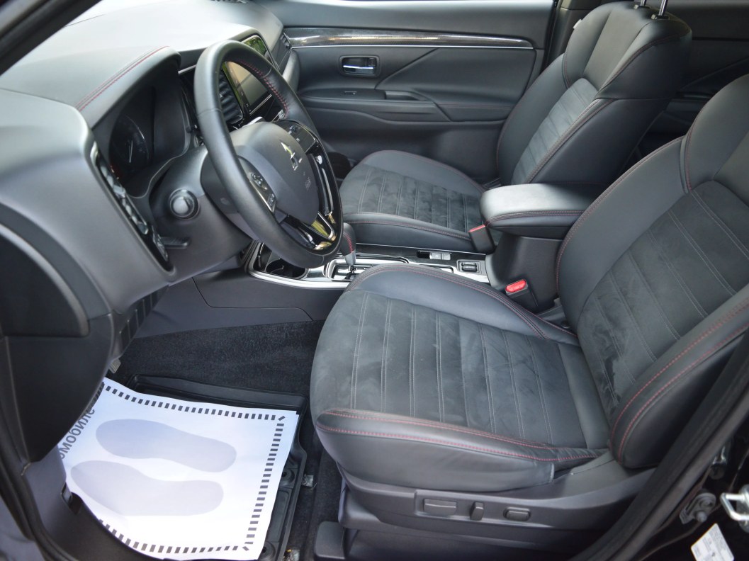 Mitsubishi Outlander Instyle 2.0 CVT фото 18