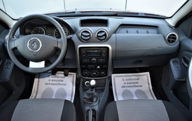 Renault Duster Privilege 2.0 МКПП превью 10