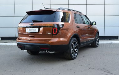 Ford Explorer Sport 3.5  превью 7