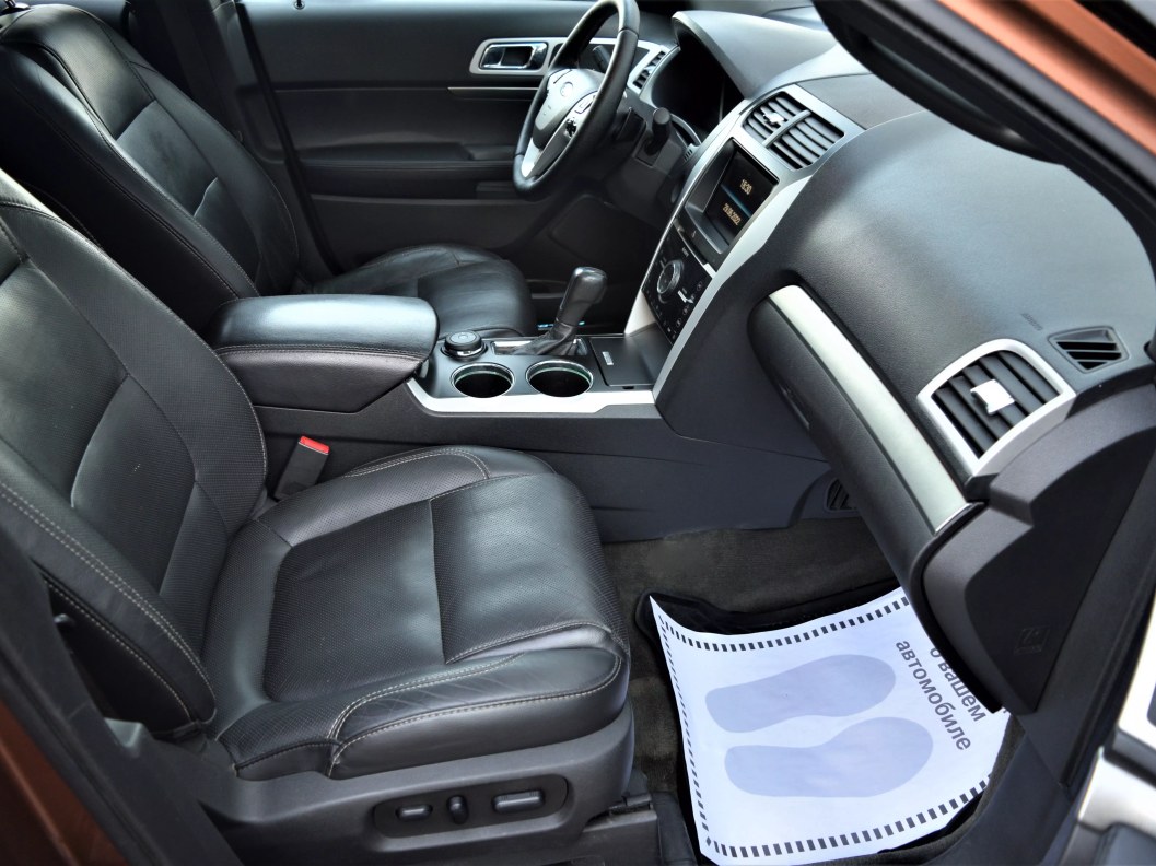 Ford Explorer Sport 3.5  фото 13