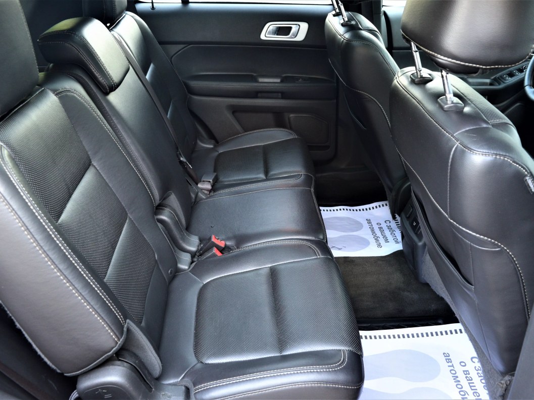 Ford Explorer Sport 3.5  фото 15