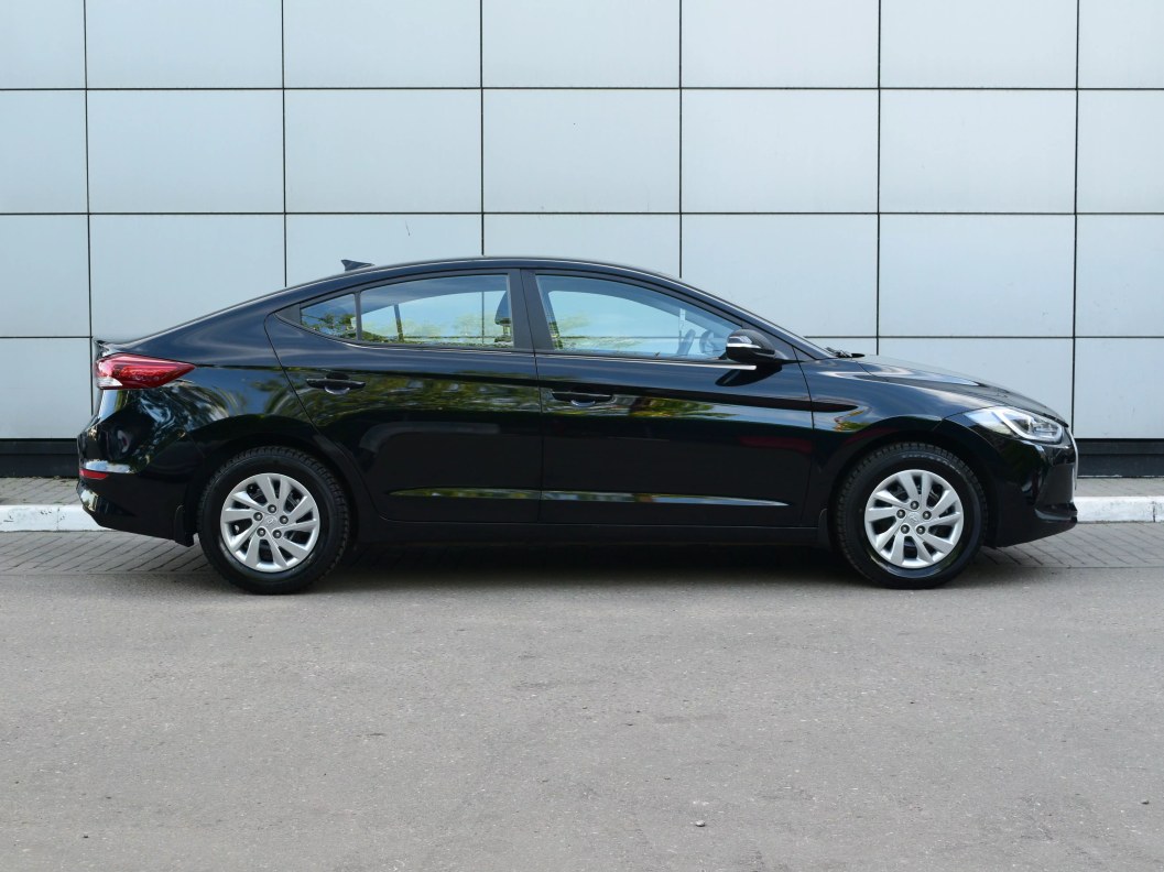 Hyundai Elantra Active 2.0 АКПП фото 8