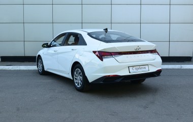 Hyundai Elantra Way 1.6 АКПП превью 5