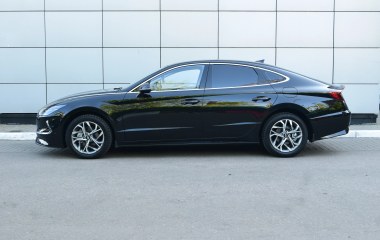 Hyundai Sonata бензин, АКПП, передний привод  превью 4