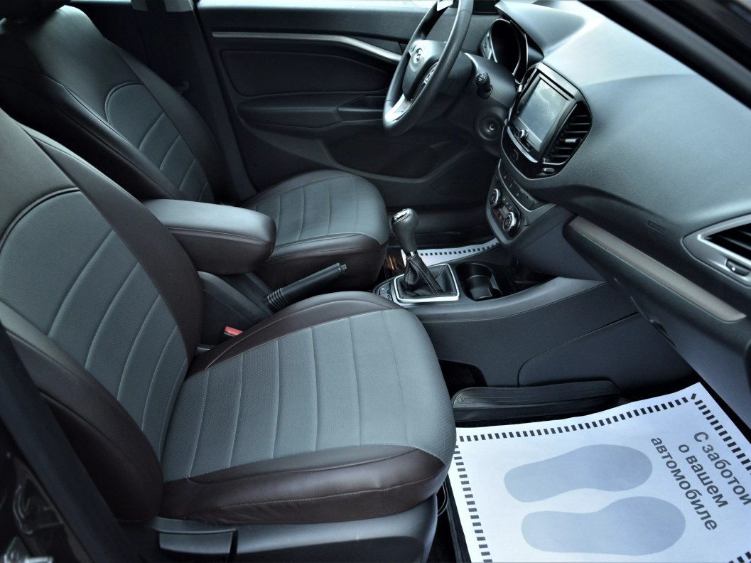 ВАЗ (Lada) Vesta GFK11-52-AK2 Luxe Multimedia 1.6 МКПП фото 11