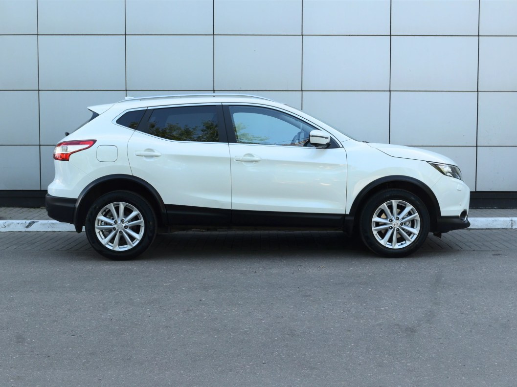Nissan Qashqai SE+ 2.0 CVT фото 8