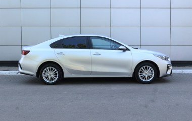 Kia Cerato Premium 2.0 АКПП превью 8