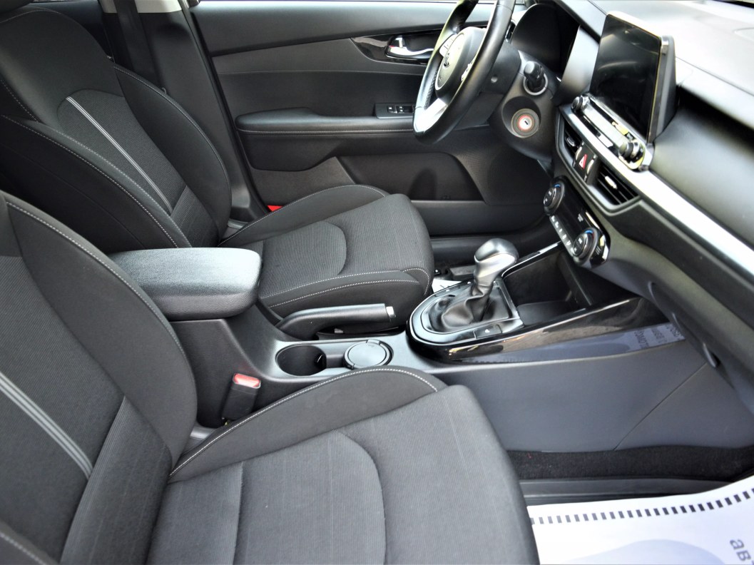 Kia Cerato Premium 2.0 АКПП фото 11