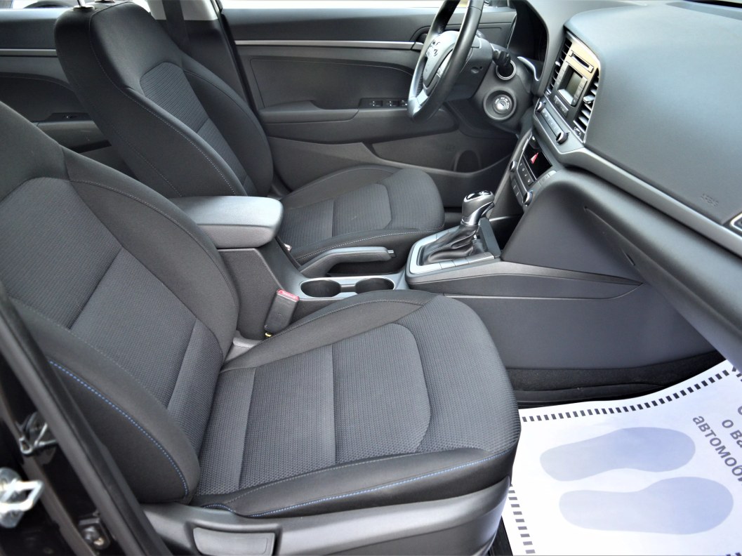 Hyundai Elantra Active 1.6 АКПП фото 10