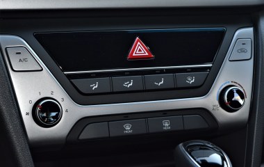 Hyundai Elantra Active 1.6 АКПП превью 17