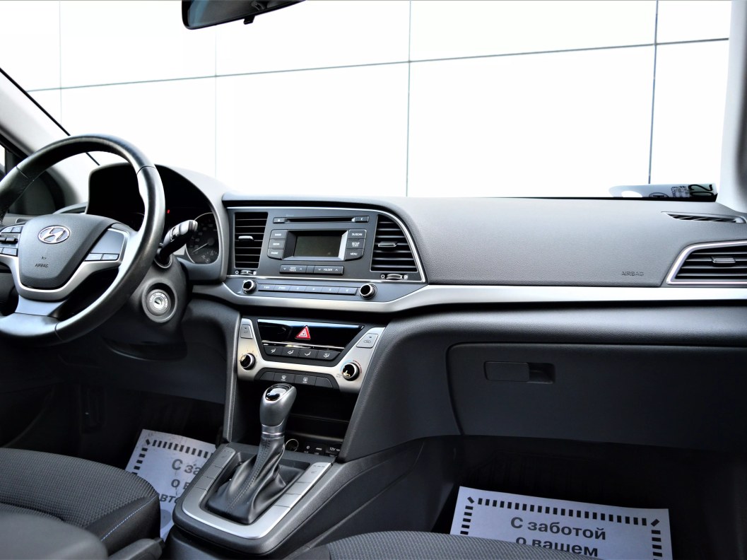 Hyundai Elantra Active 1.6 АКПП фото 20