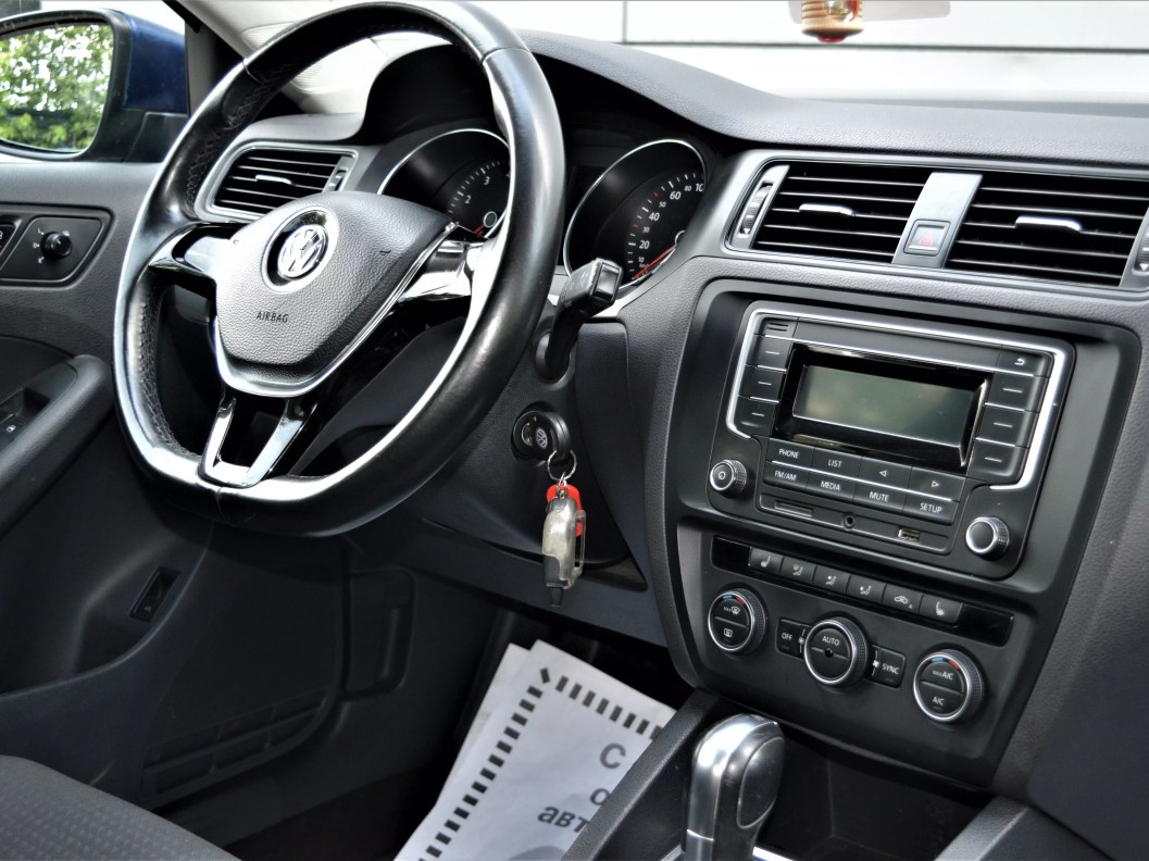 Volkswagen Jetta Allstar 1.6 АКПП фото 19