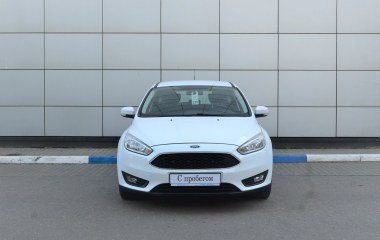 Ford Focus Trend 1.6  превью 2