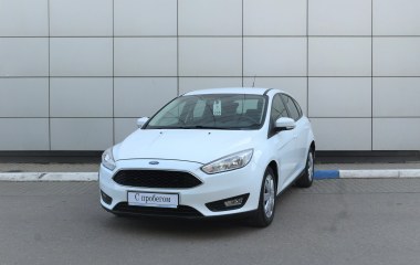 Ford Focus Trend 1.6  превью 3