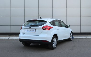 Ford Focus Trend 1.6  превью 7