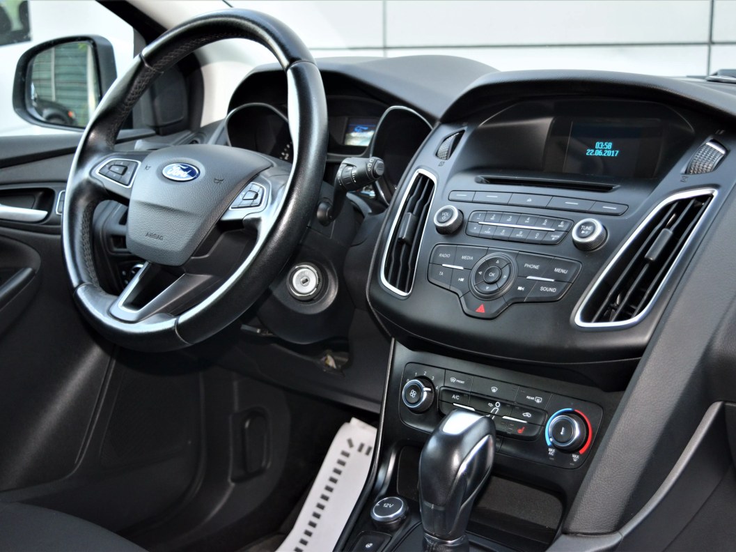 Ford Focus Trend 1.6  фото 19