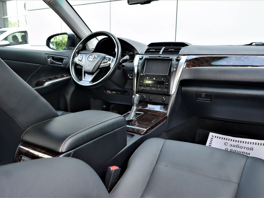 Toyota Camry Престиж 2.5 АКПП фото 20