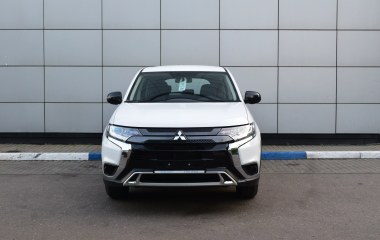 Mitsubishi Outlander Inform 2.0 CVT превью 2
