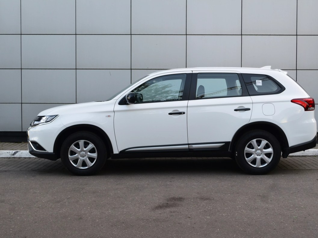 Mitsubishi Outlander Inform 2.0 CVT фото 4