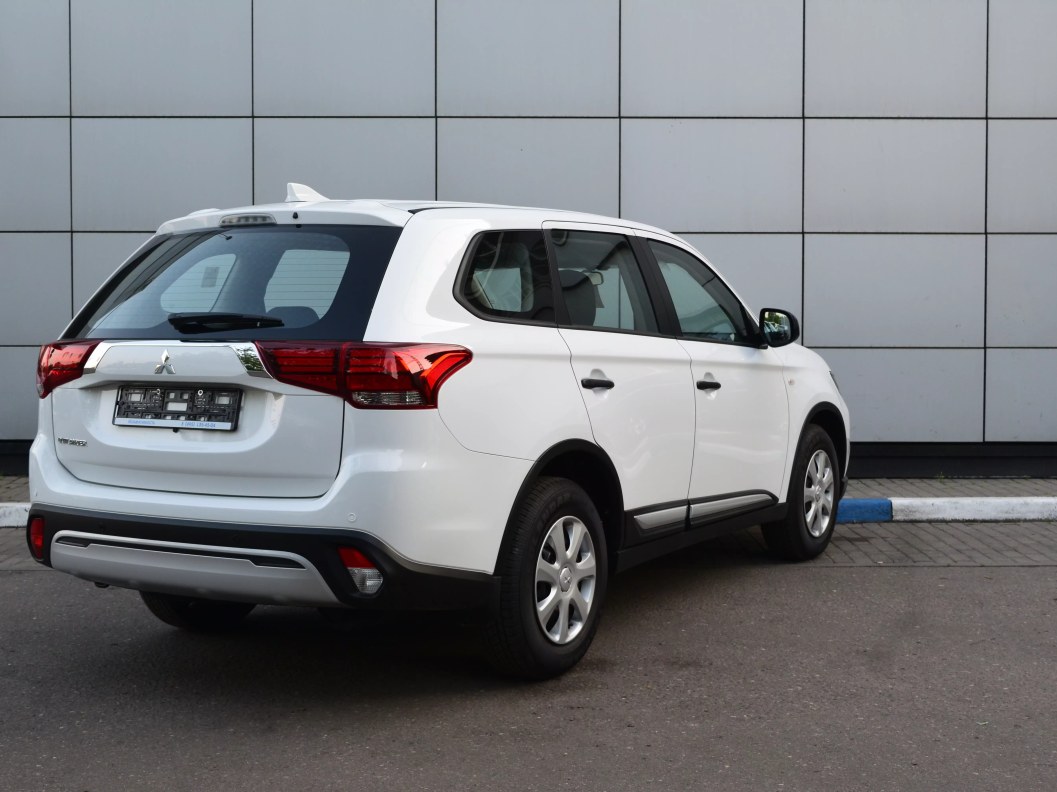 Mitsubishi Outlander Inform 2.0 CVT фото 7
