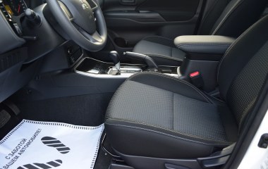 Mitsubishi Outlander Inform 2.0 CVT превью 9
