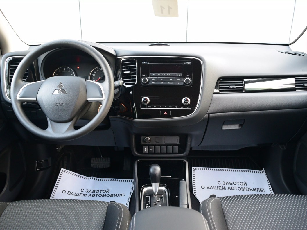 Mitsubishi Outlander Inform 2.0 CVT фото 10