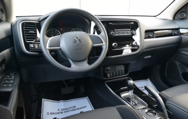 Mitsubishi Outlander Inform 2.0 CVT превью 15