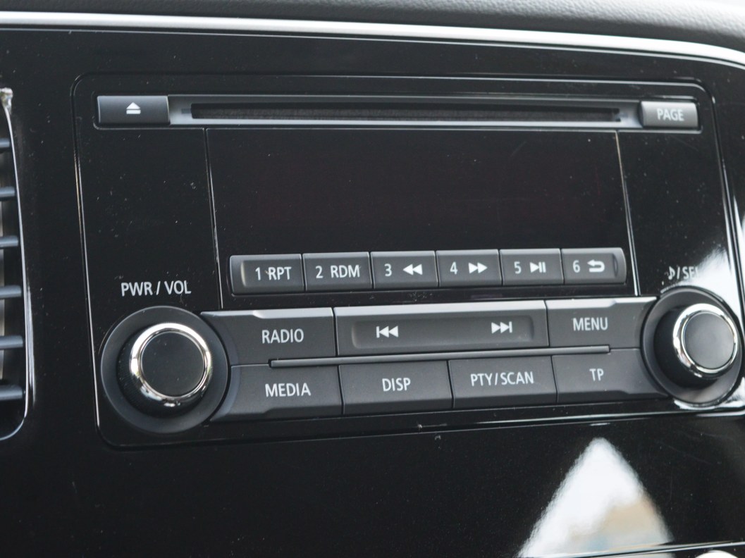 Mitsubishi Outlander Inform 2.0 CVT фото 16