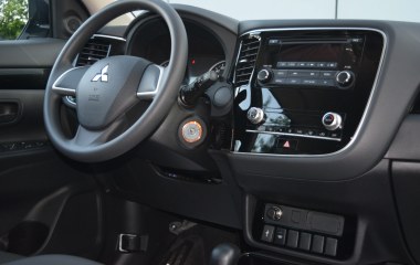 Mitsubishi Outlander Inform 2.0 CVT превью 19