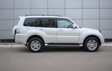 Mitsubishi Pajero Instyle S82 3.2 АКПП превью 4