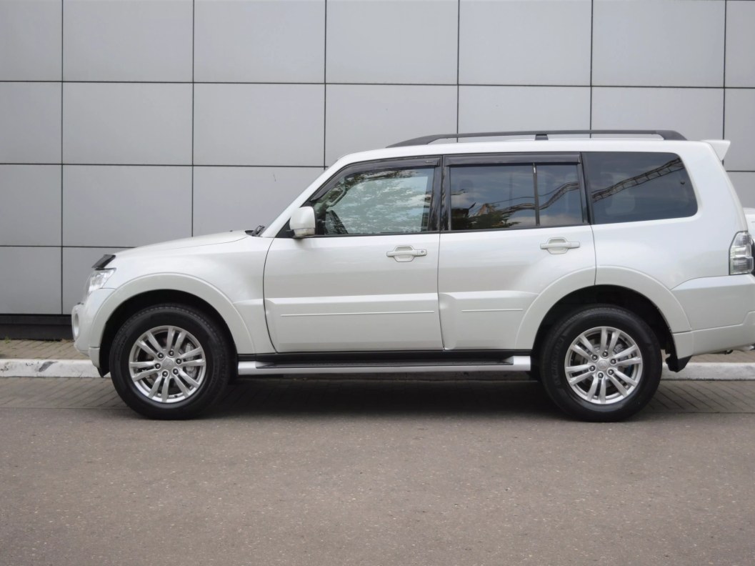 Mitsubishi Pajero Instyle S82 3.2 АКПП фото 5