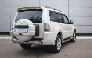 Mitsubishi Pajero Instyle S82 3.2 АКПП превью 6