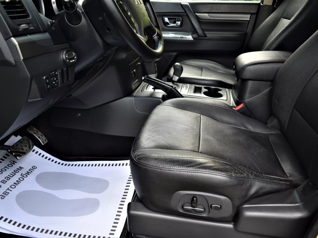 Mitsubishi Pajero Instyle S82 3.2 АКПП фото 9