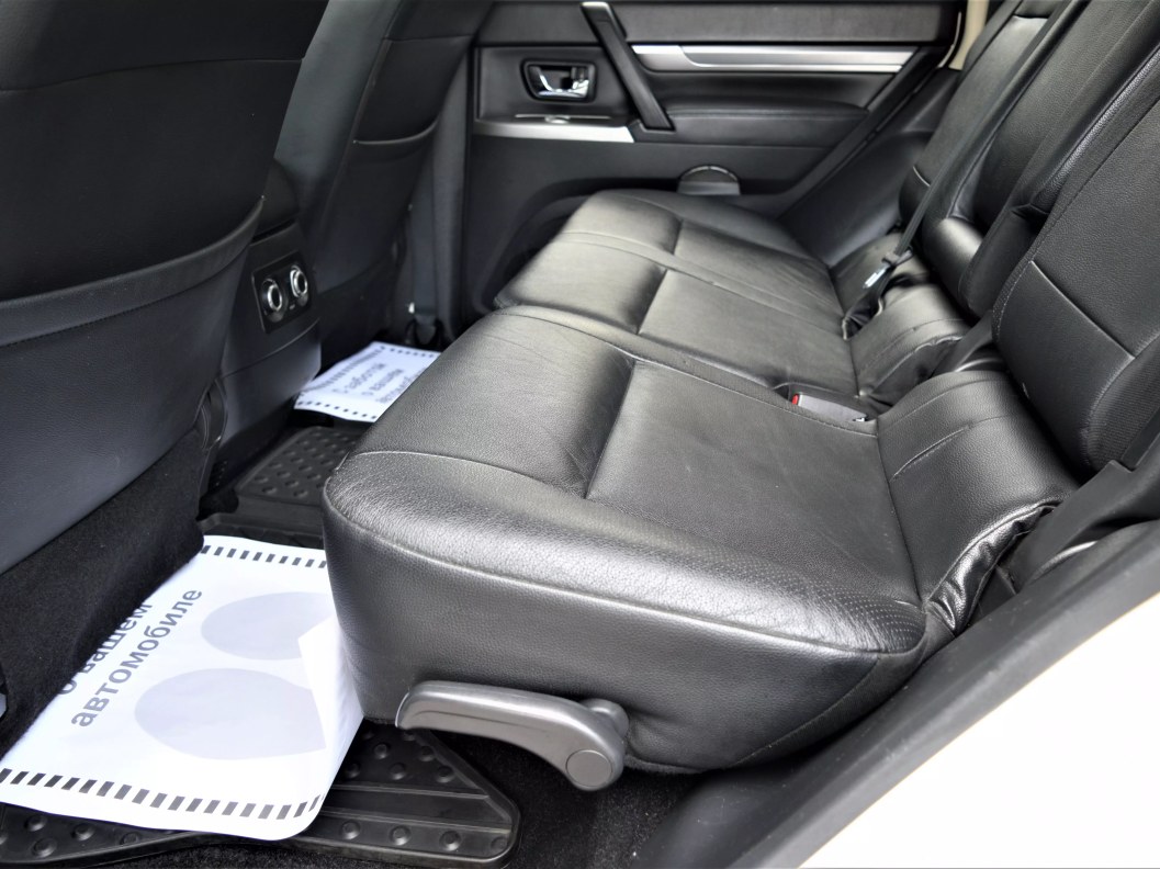 Mitsubishi Pajero Instyle S82 3.2 АКПП фото 14