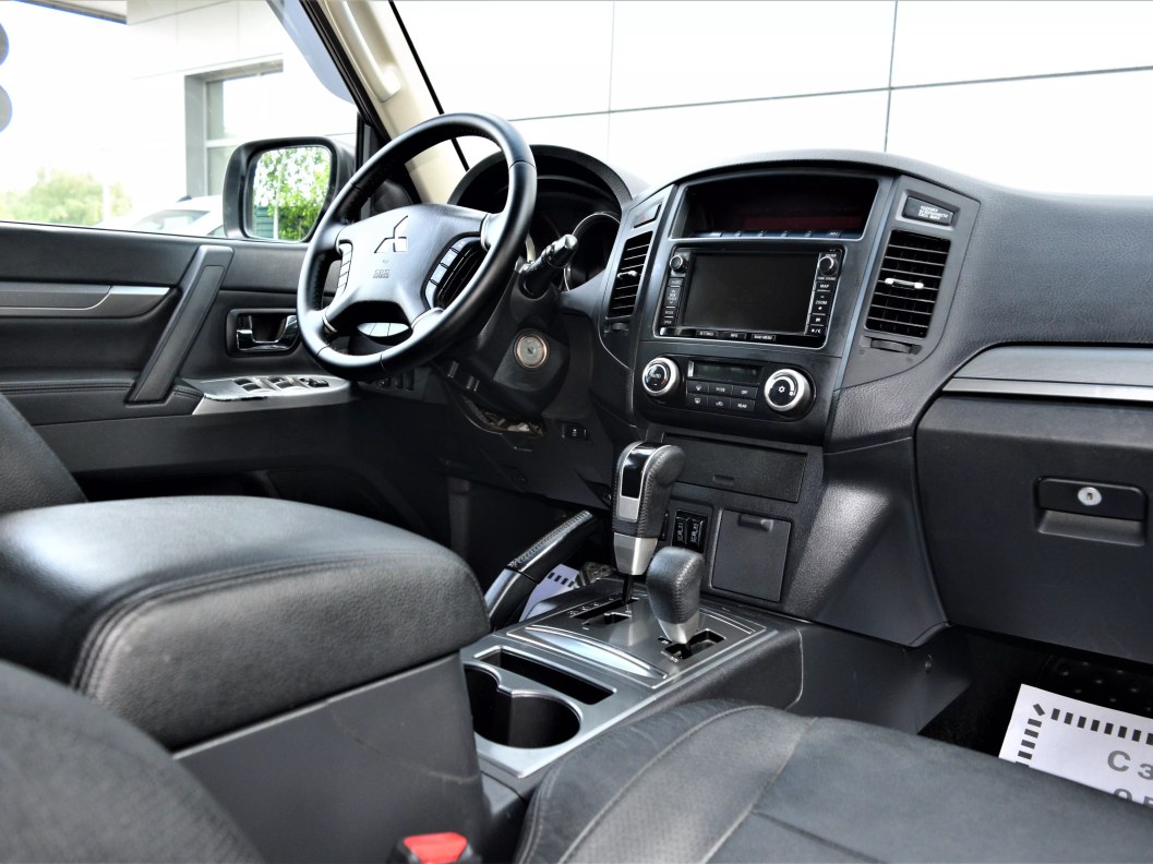 Mitsubishi Pajero Instyle S82 3.2 АКПП фото 19