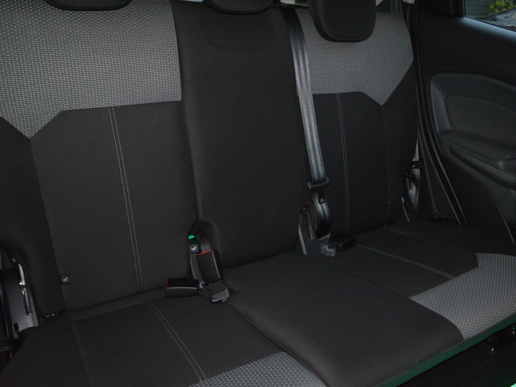 Ford EcoSport Trend 1.6  фото 12