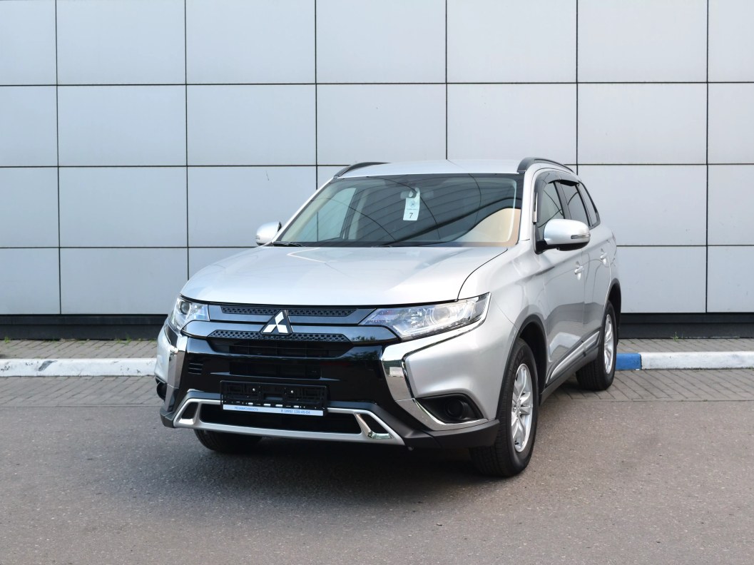 Mitsubishi Outlander Invite 2.0 CVT фото 3