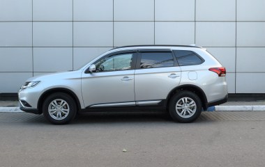Mitsubishi Outlander Invite 2.0 CVT превью 4