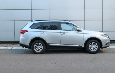 Mitsubishi Outlander Invite 2.0 CVT превью 8