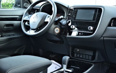 Mitsubishi Outlander Invite 2.0 CVT превью 19
