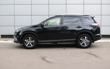 Toyota RAV4 Adventure 2.0 CVT превью 4