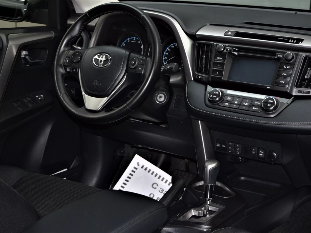 Toyota RAV4 Adventure 2.0 CVT фото 19