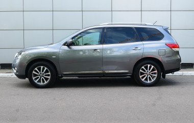 Nissan Pathfinder Mid 3.5 CVT превью 4