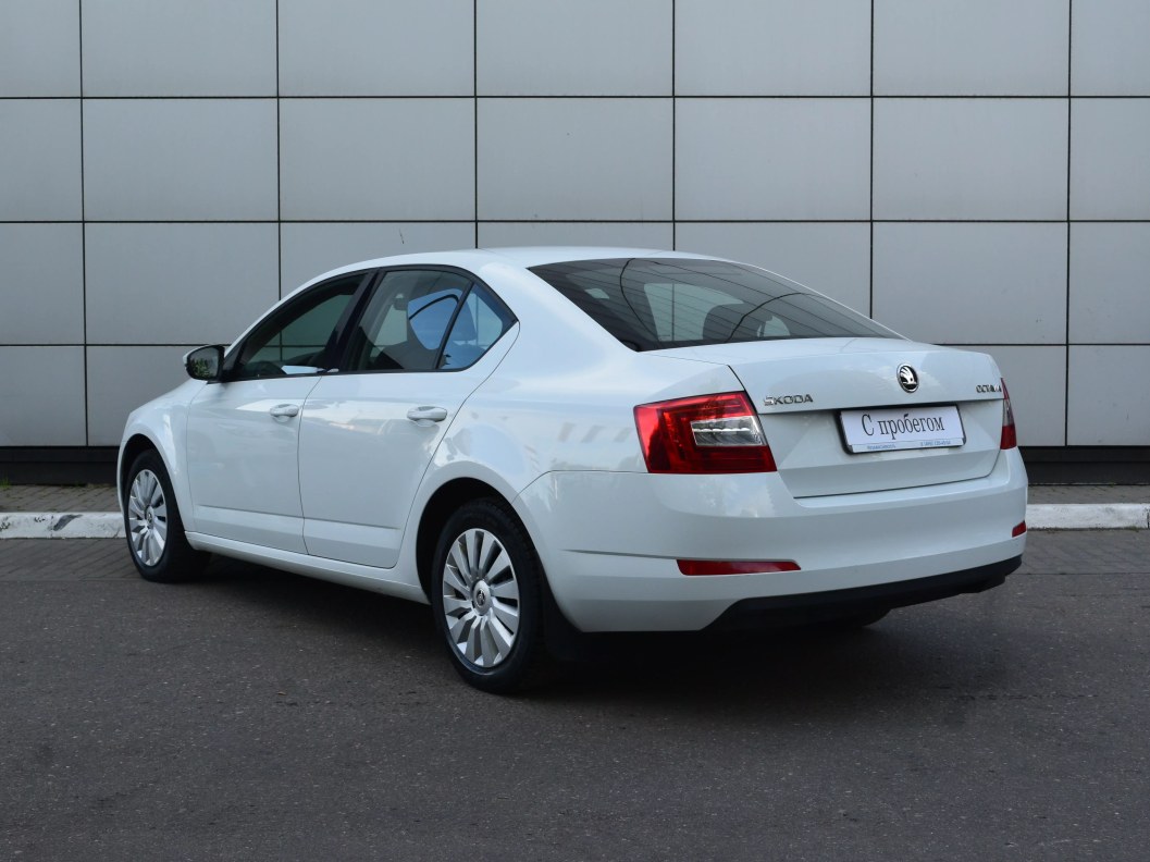 Skoda Octavia Ambition 1.6 МКПП фото 5