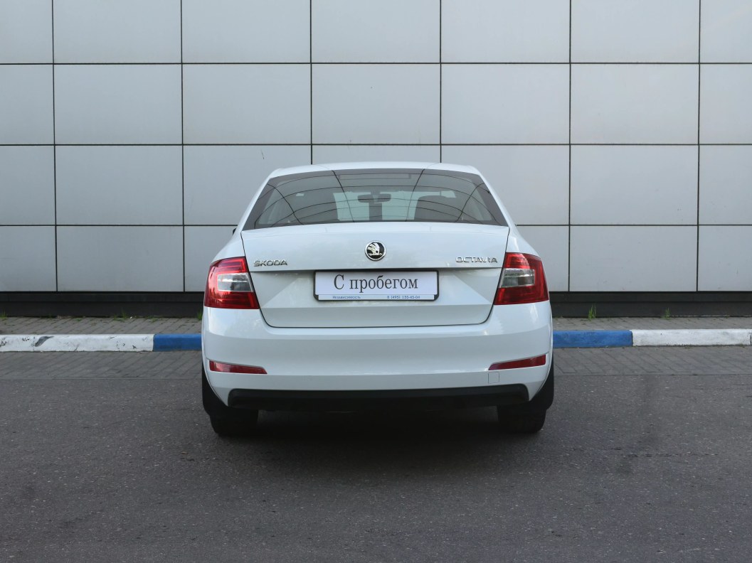 Skoda Octavia Ambition 1.6 МКПП фото 6