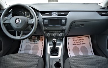 Skoda Octavia Ambition 1.6 МКПП превью 10