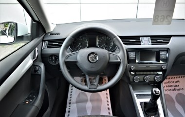 Skoda Octavia Ambition 1.6 МКПП превью 17