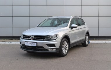 Volkswagen Tiguan CONNECT 1.4 DSG превью 3